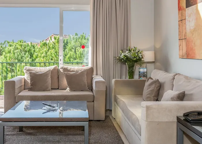 Apartmanhotel Ona Alanda Club 4*