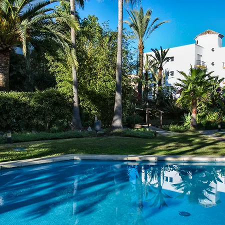 Aparthotel Ona Alanda Club 4*