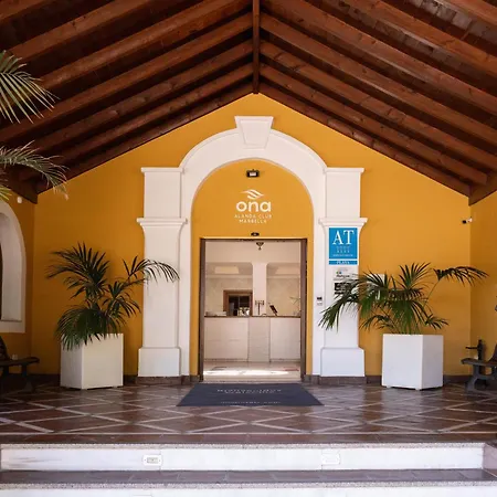 Aparthotel Ona Alanda Club