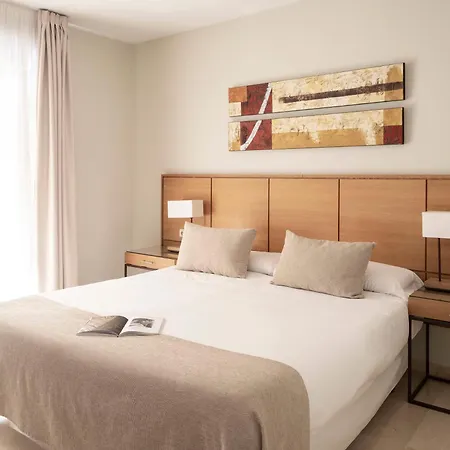 Ona Alanda Club Aparthotel 4*