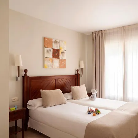 Ona Alanda Club Aparthotel 4*