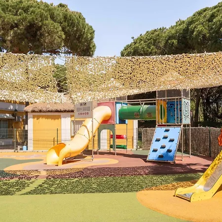 Ona Alanda Club Aparthotel 4*