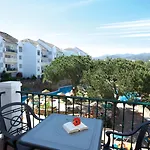Ona Alanda Club Aparthotel 4*